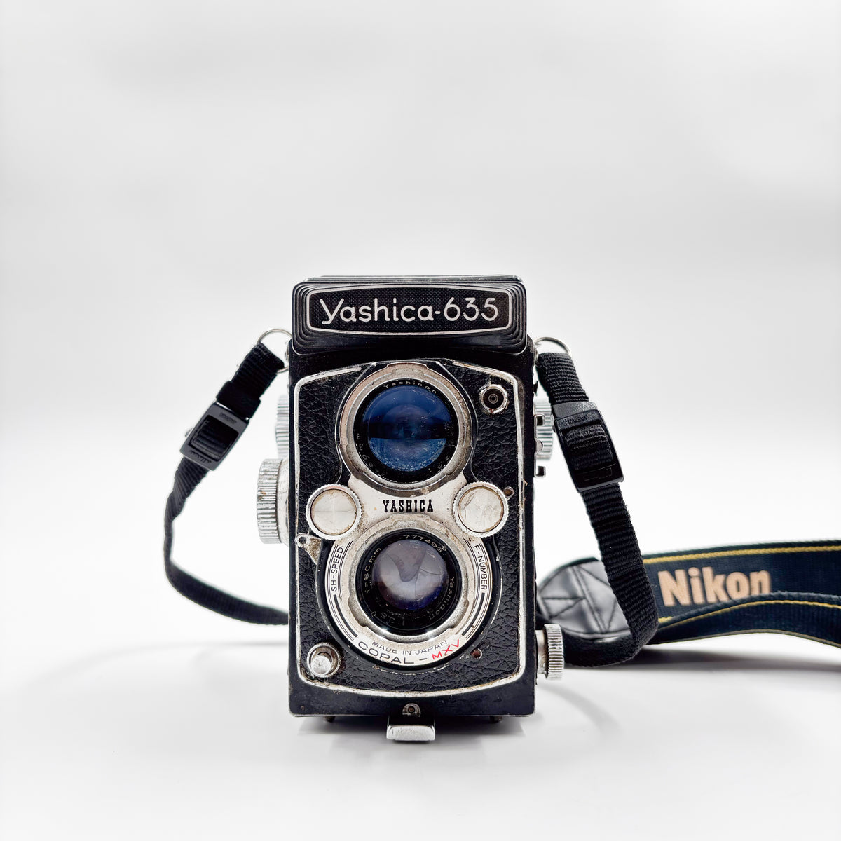 Lens Yashica 635 35mm Yashica 635 Medium Format TLR Film Camera