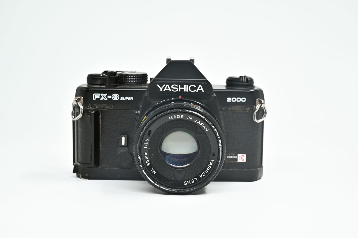 Yashica FX-3 Super 2000 35mm SLR Film Camera Rated (8/10) SL31