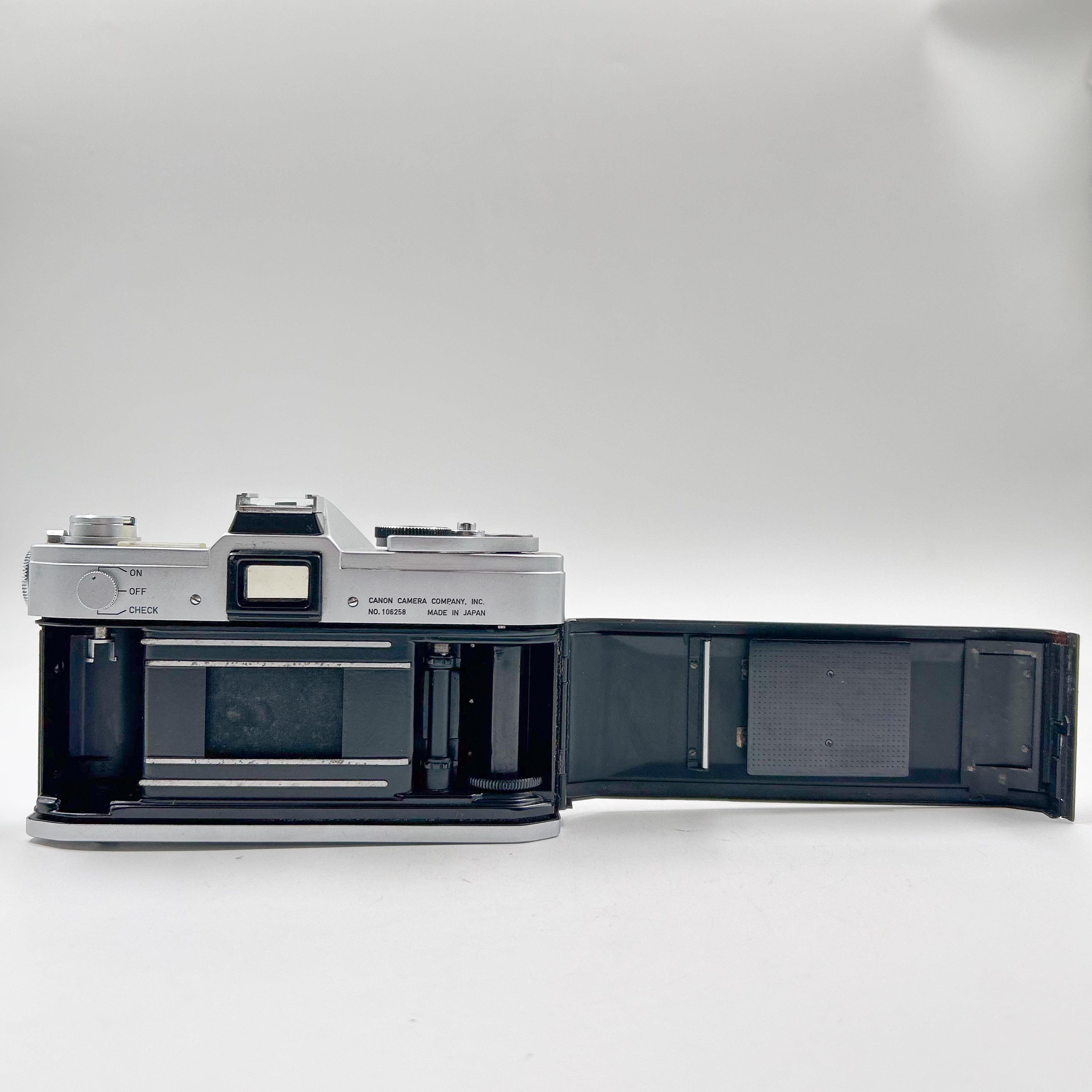 Canon FX | SLR Film Camera | Good