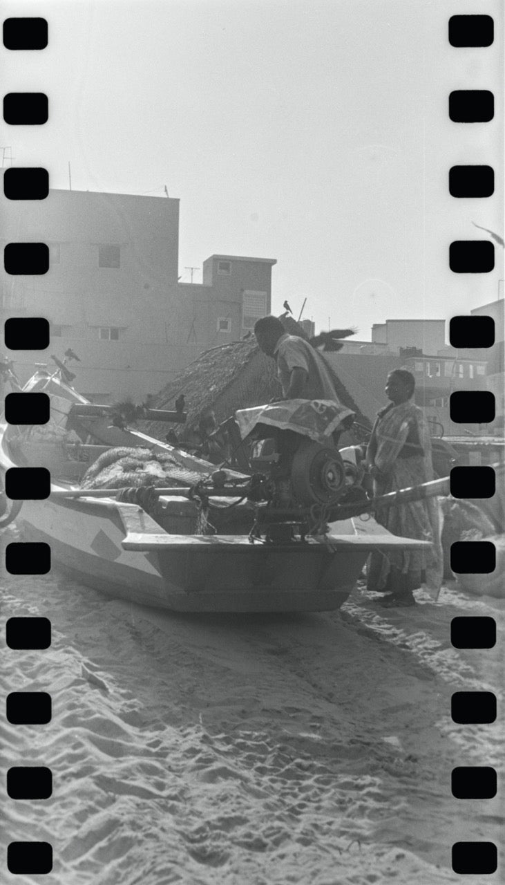 Mamiya C330 + Mamiya-Sekor 80mm f/3.7 | Medium Format Film Camera + Lens | Excellent