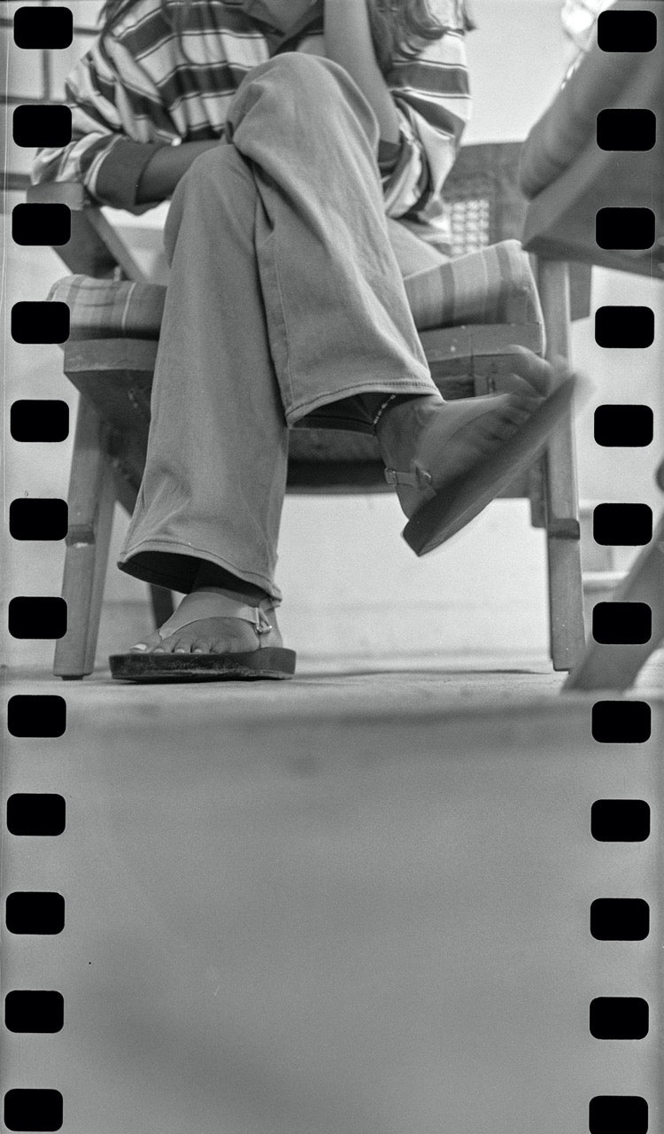 Mamiya C220 + Mamiya-Sekor 80mm f/3.7 | Medium Format Film Camera + Lens | Excellent