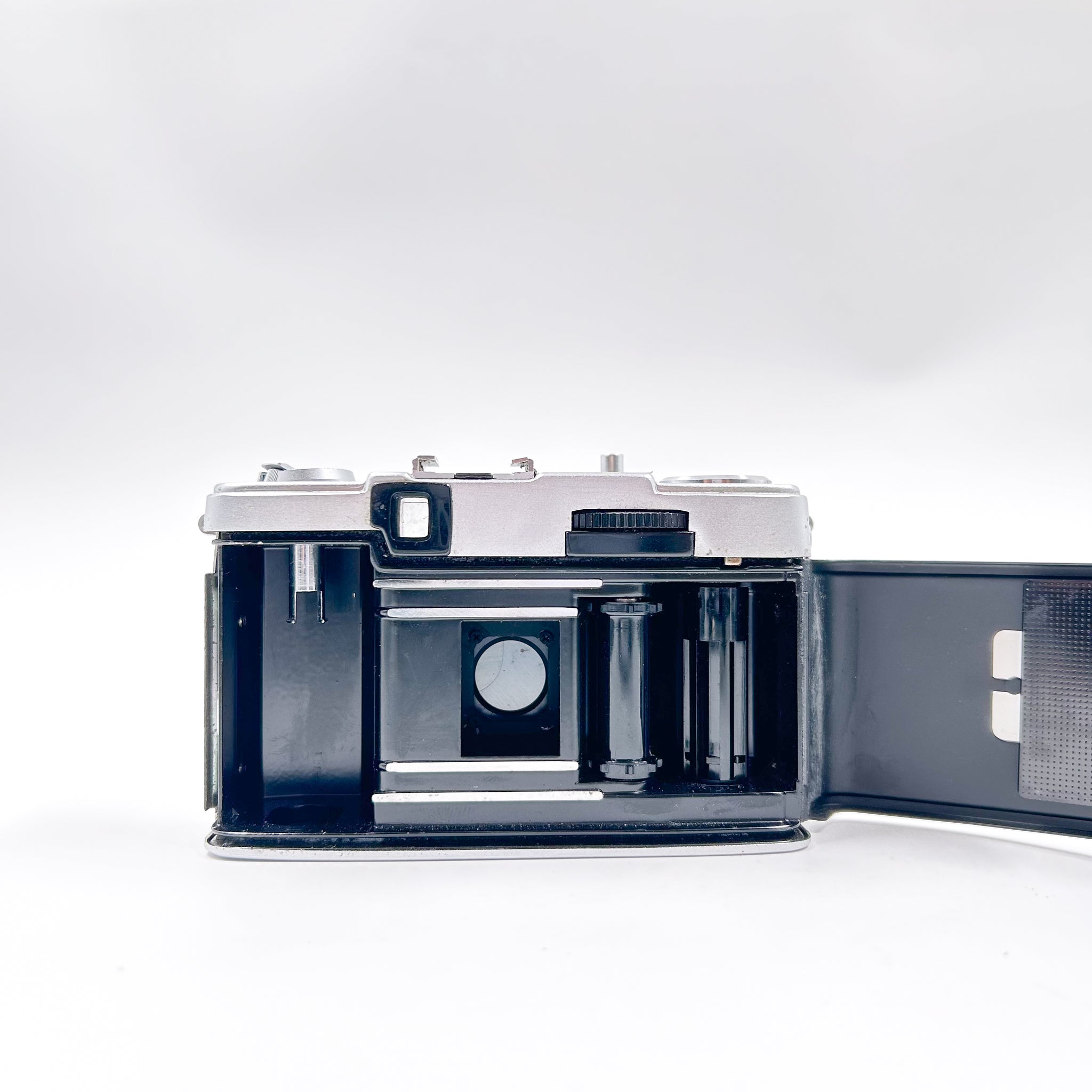 Olympus Pen EE-2 | 35mm Point & Shoot Film Camera | Excellent