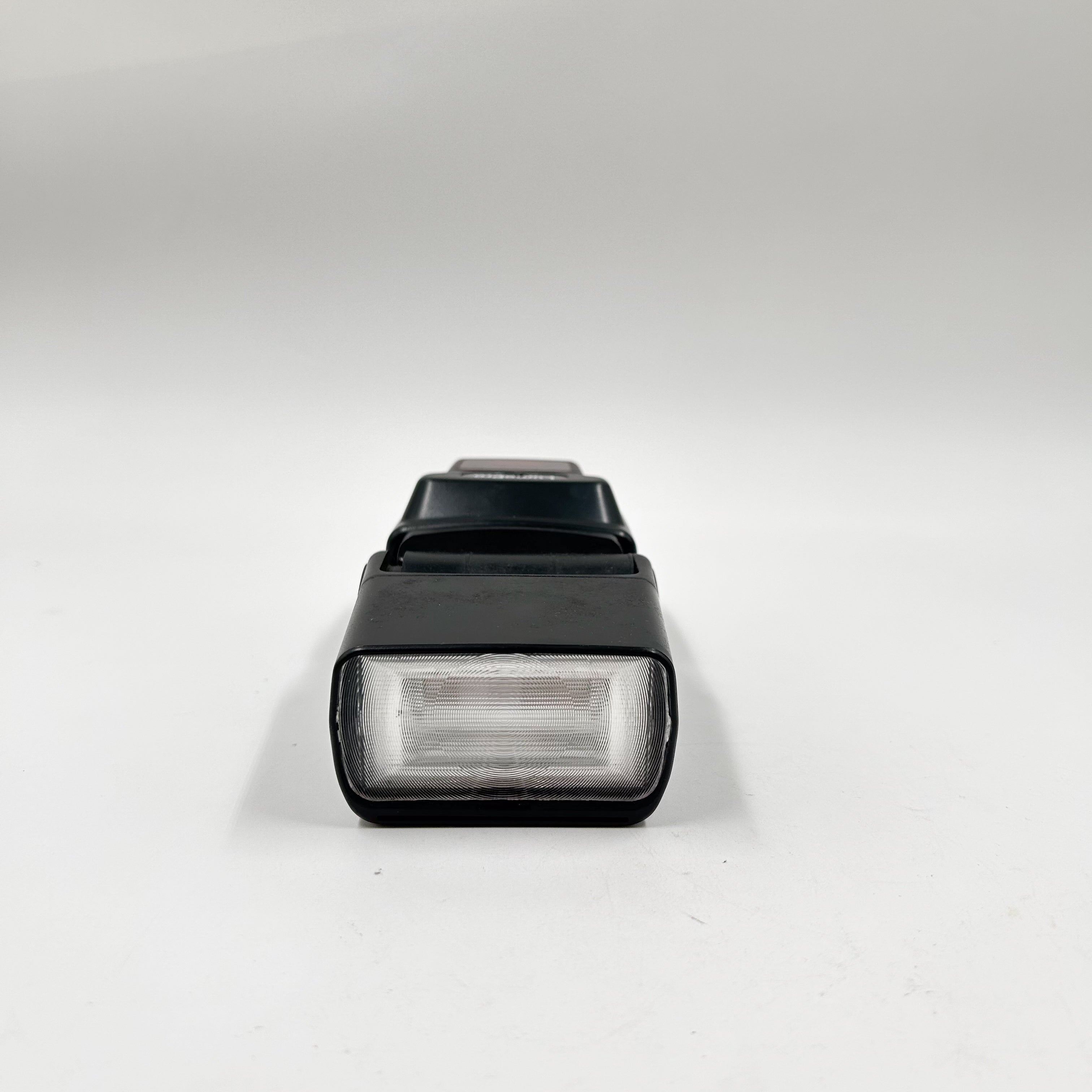 LumoPro LP120 | Electronic Hot-Shoe Flash | Excellent