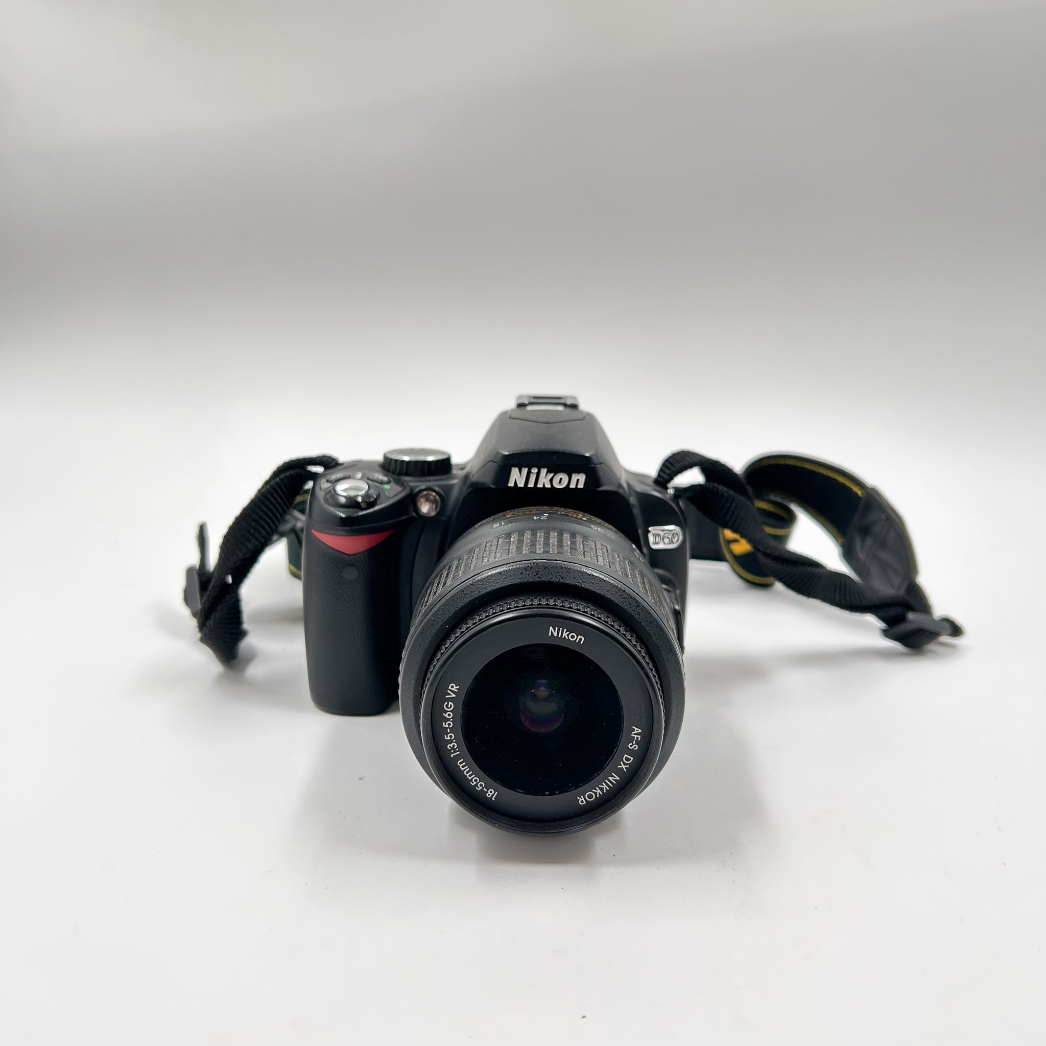 Nikon D60 | AF-S DX Nikkor 18–55mm f/3.5–5.6 | DSLR Camera | Good