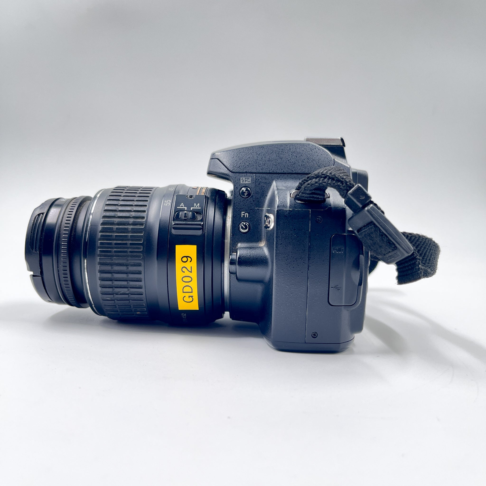 Nikon D40 | DSLR Camera | AF-S DX Nikkor 18–105mm f/3.5–5.6 Lens