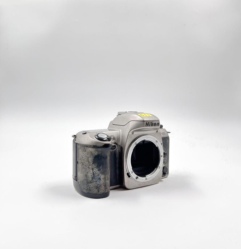 Nikon F65 | SLR Film Camera | Good